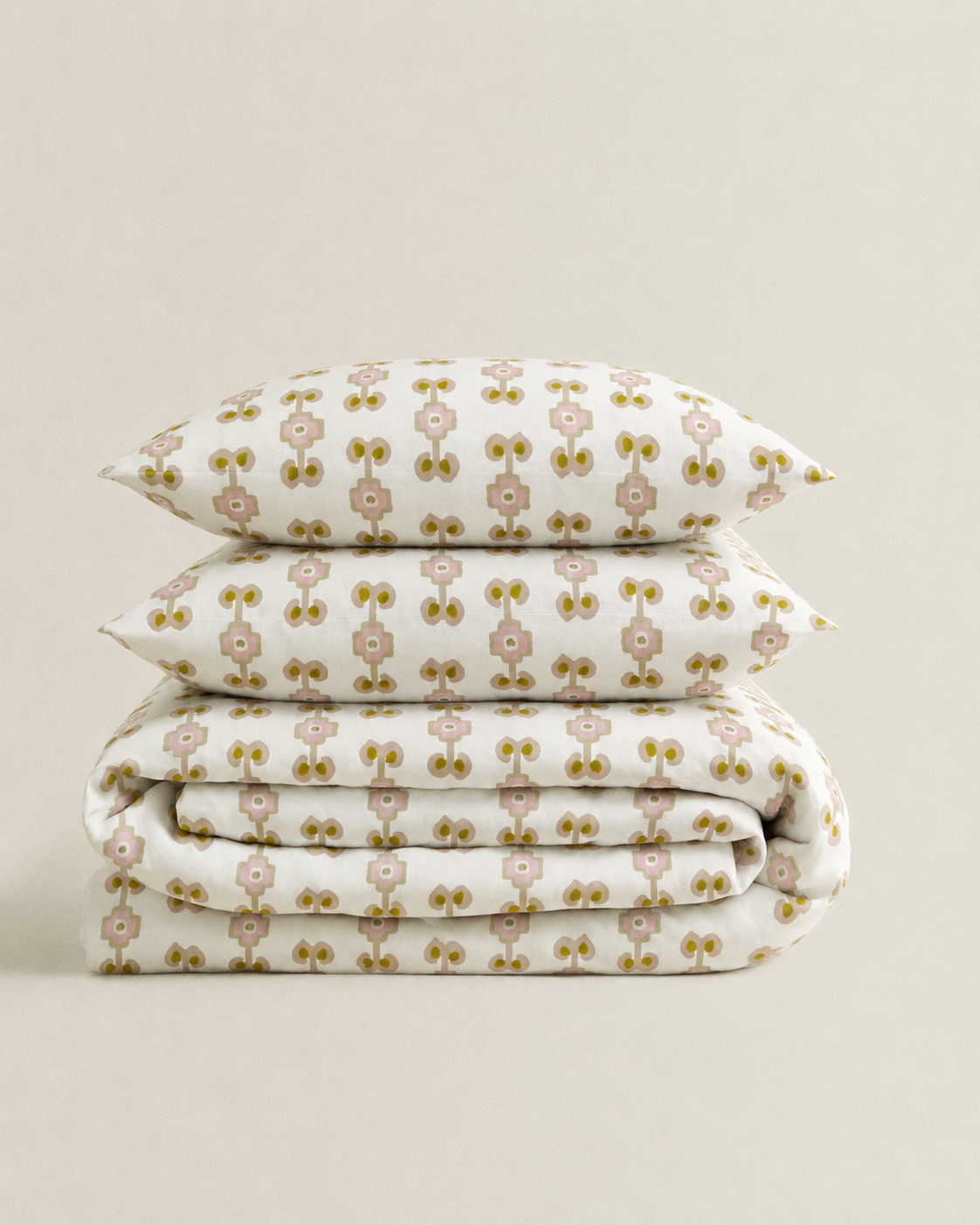 Blush Petals – Quilt Cover