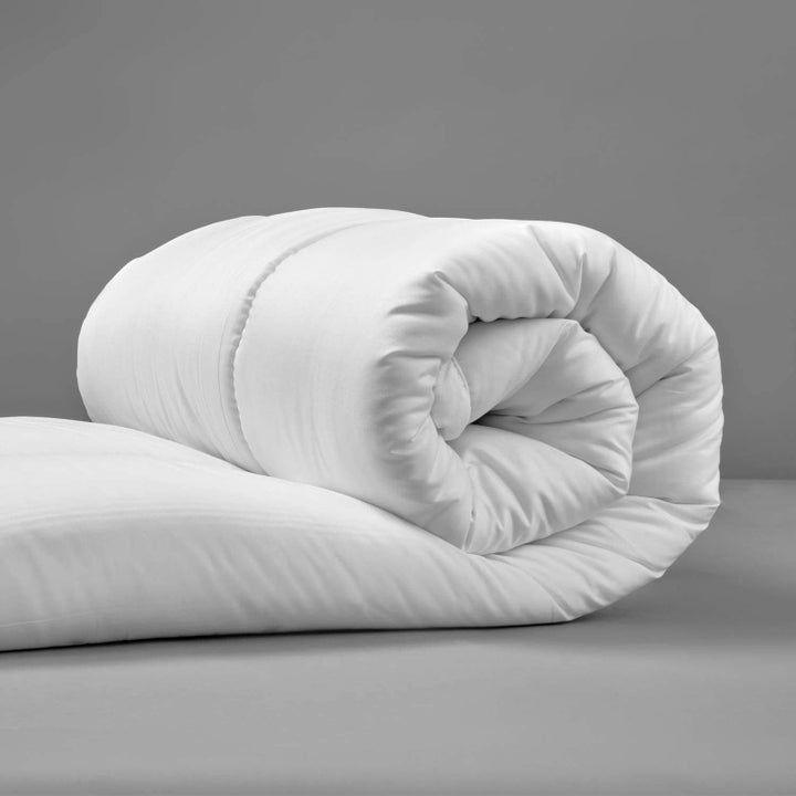 Classic White Comforter – 130GSM FILLING